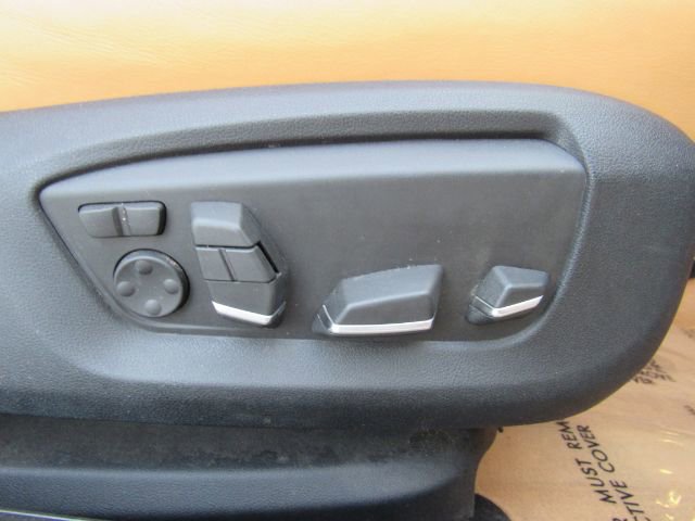 Used 2013 BMW ALPINA B7 xDrive w/ Driver Assistance Pkg image 22