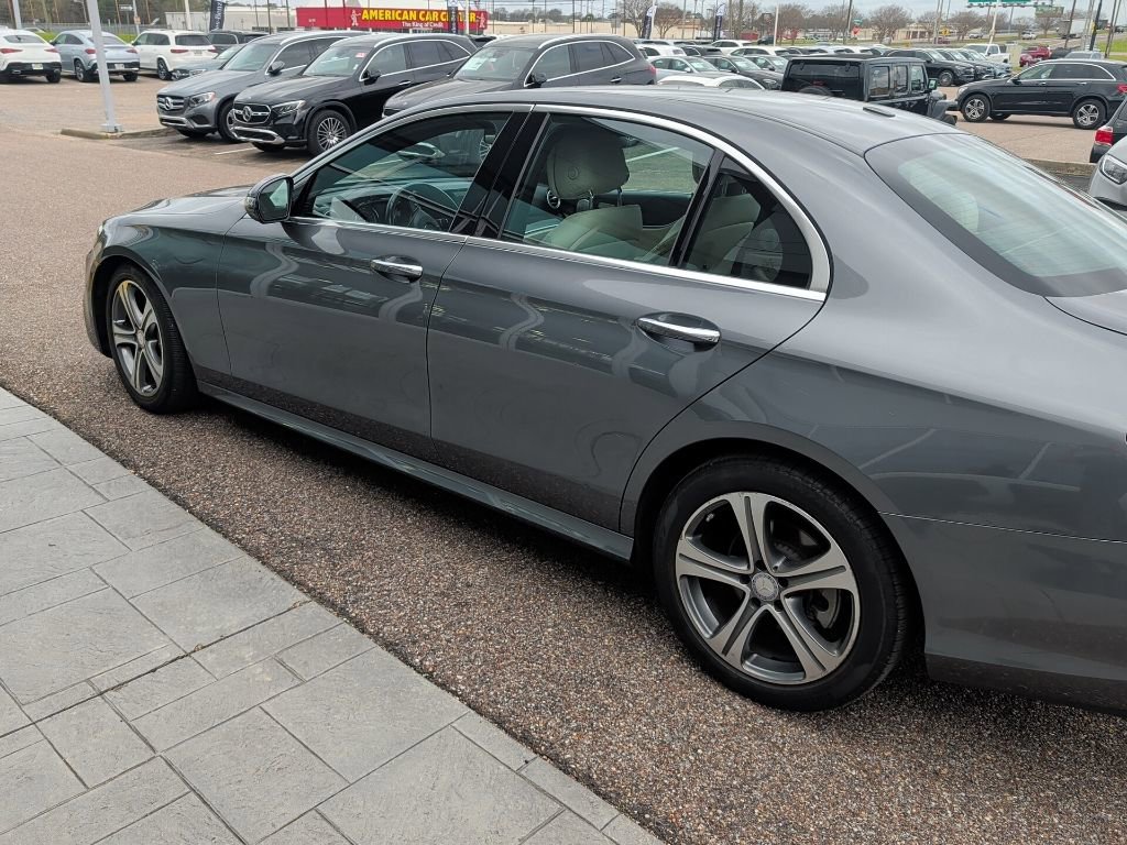 Used 2017 Mercedes-Benz E 300 E 300 image 8