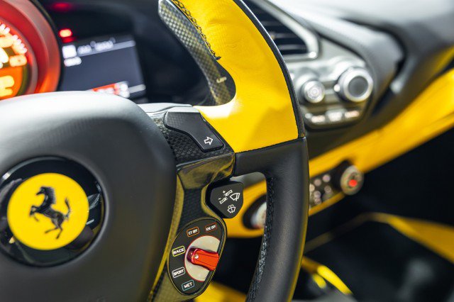 Used 2016 Ferrari 488 GTB RWD image 39