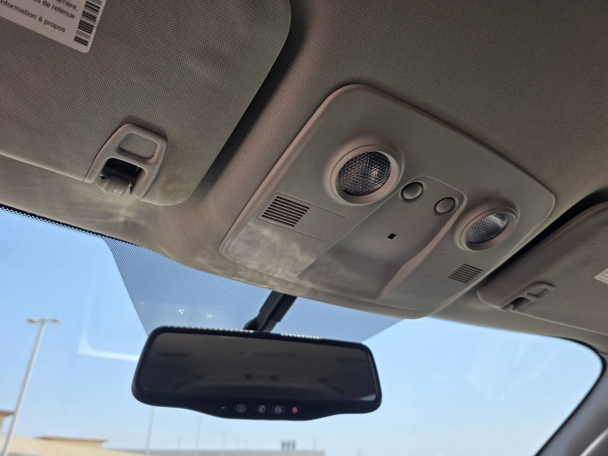 Used 2011 GMC Acadia SLE FWD image 32