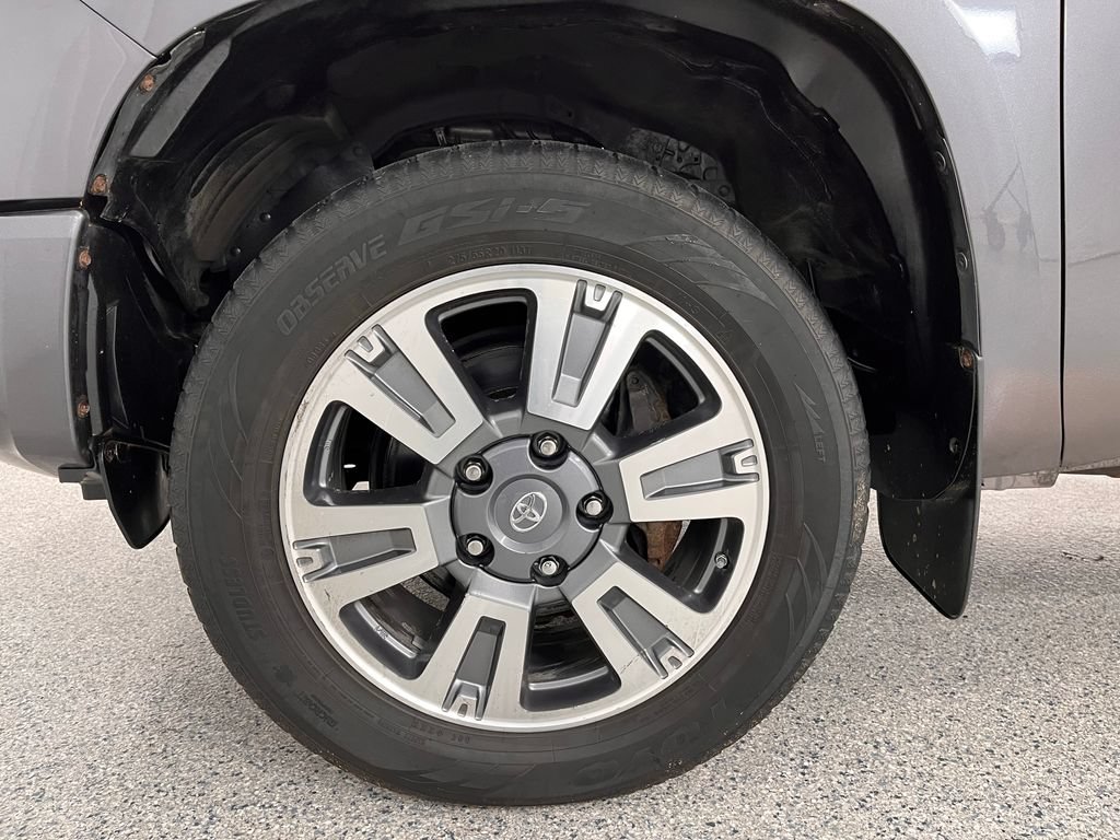 Used 2018 Toyota Tundra Platinum AWD/4WD image 32