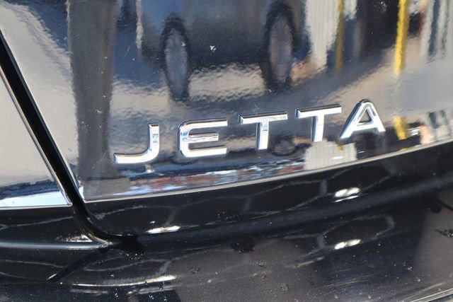 Used 2022 Volkswagen Jetta SE image 35