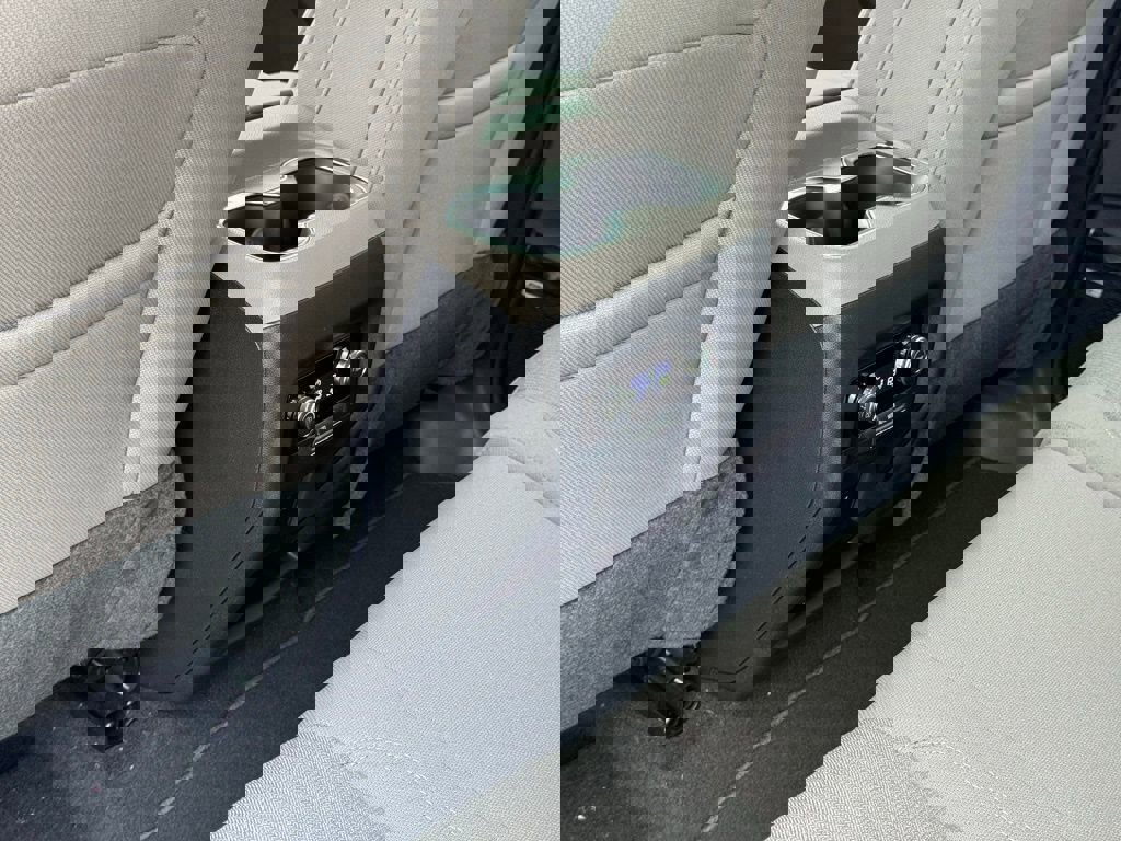 New 2026 GMC Acadia Elevation FWD image 23