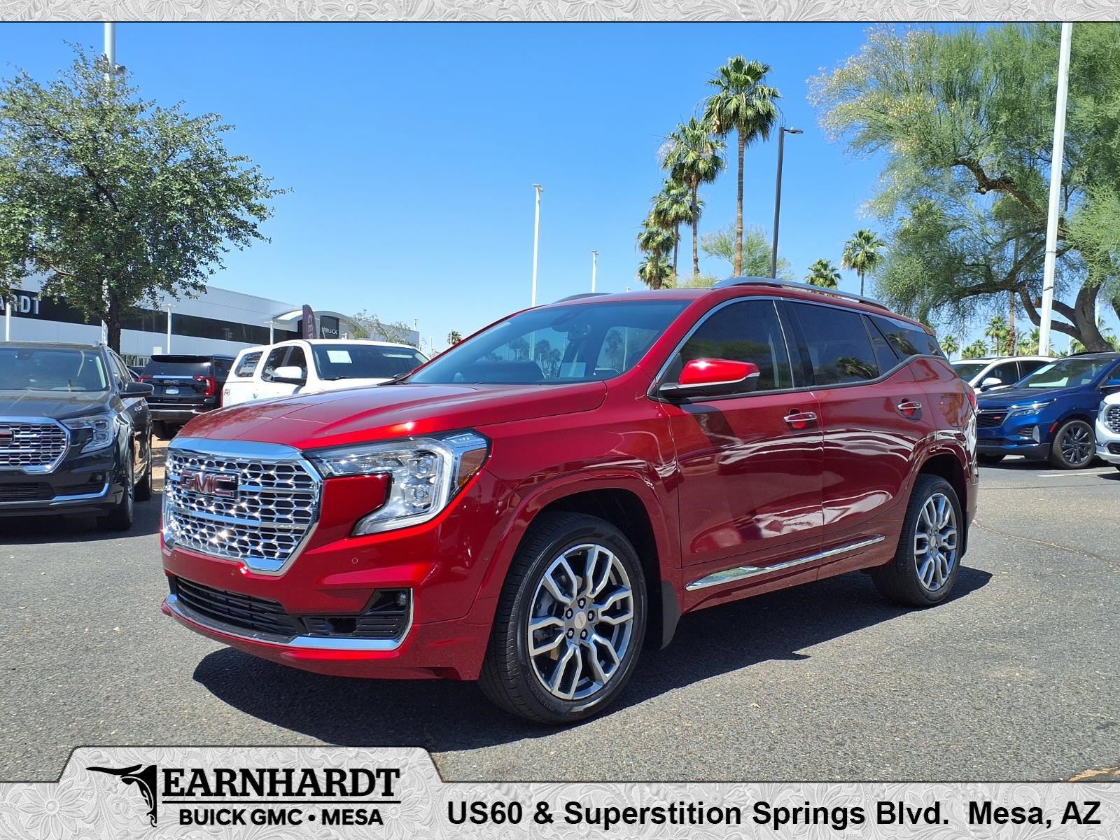 Used 2024 GMC Terrain Denali w/ Denali Premium Package AWD/4WD image 1