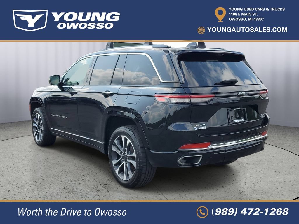 Used 2022 Jeep Grand Cherokee Overland w/ Luxury Tech Group IV AWD/4WD image 4