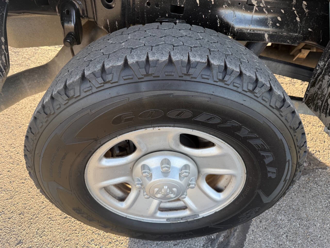 Used 2018 RAM 2500 Tradesman w/ Chrome Appearance Group image 12