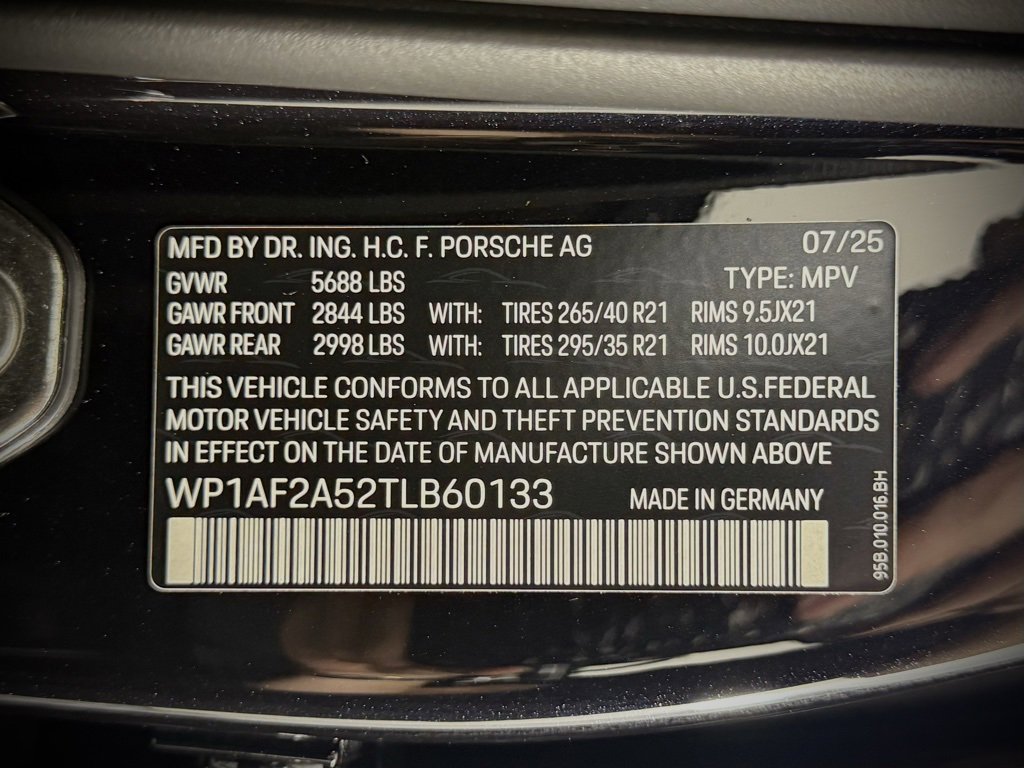 New 2026 Porsche Macan GTS image 32