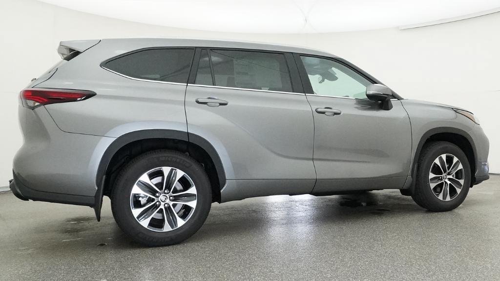 New 2026 Toyota Highlander XLE AWD/4WD image 15