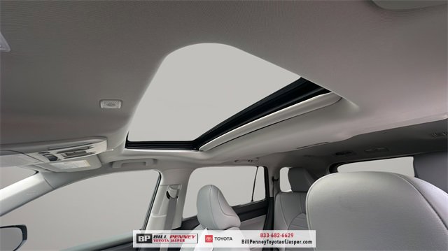 New 2026 Toyota Highlander XLE image 12