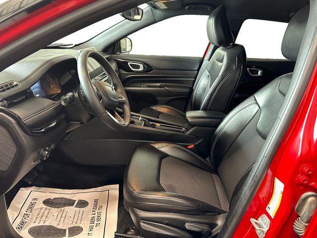 Certified 2023 Jeep Compass Altitude AWD/4WD image 9