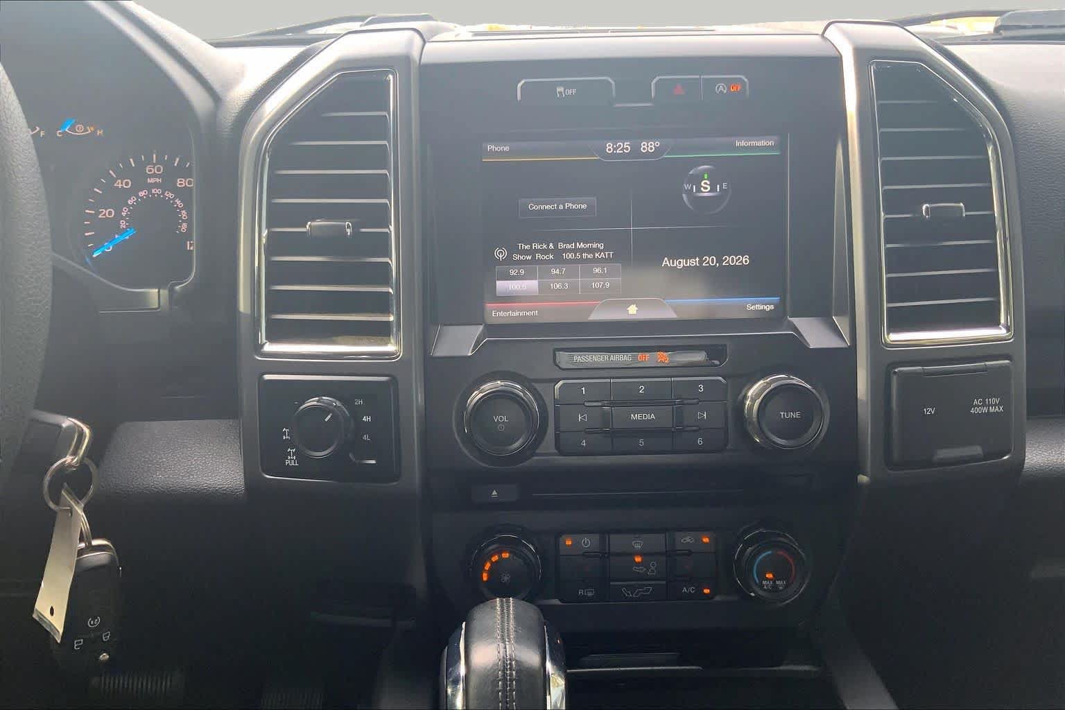 Used 2015 Ford F150 XLT w/ Equipment Group 302A Luxury AWD/4WD image 7