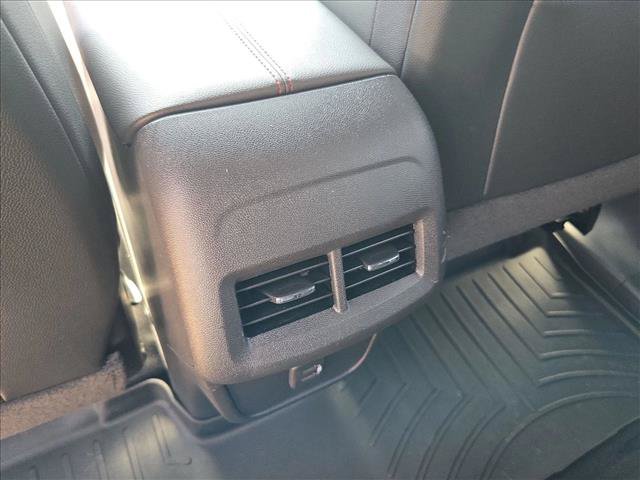 Certified 2023 Chevrolet Equinox RS FWD image 17