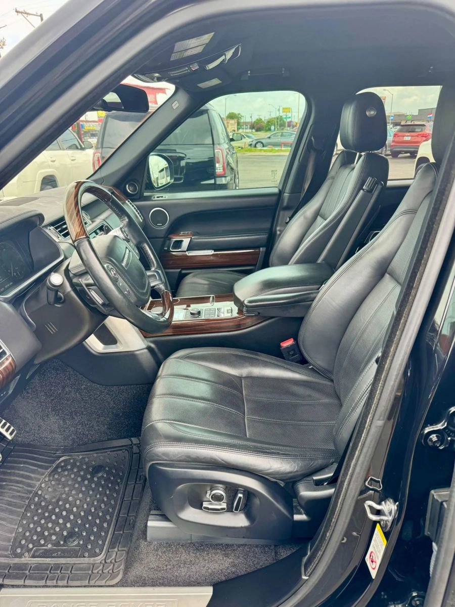 Used 2016 Land Rover Range Rover Supercharged image 2