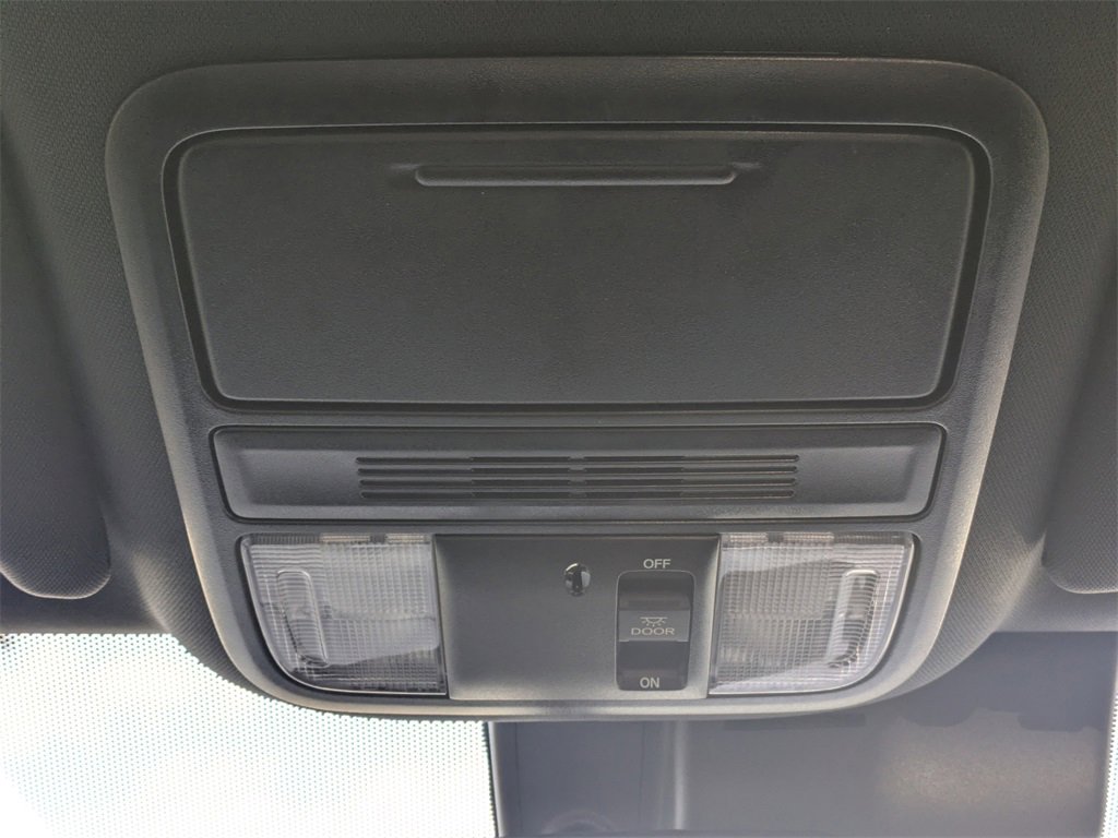 Used 2022 Honda Pilot Sport image 25