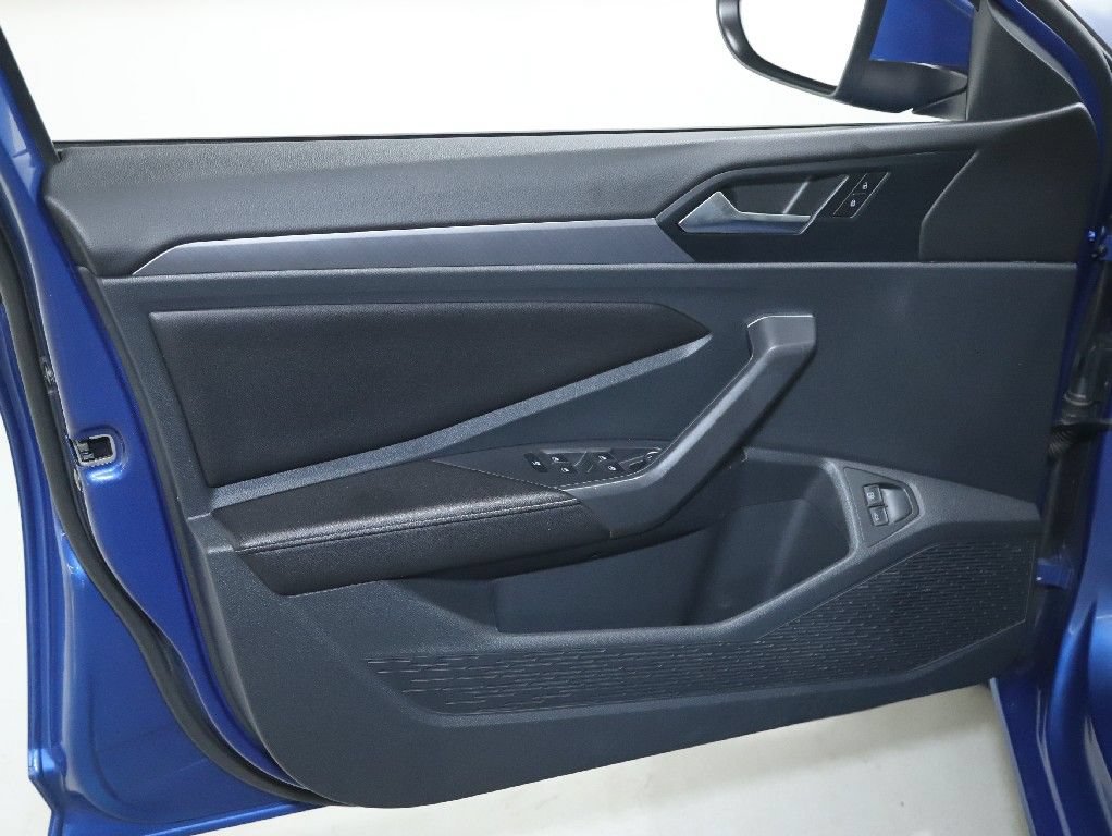 Used 2023 Volkswagen Jetta SE FWD image 15