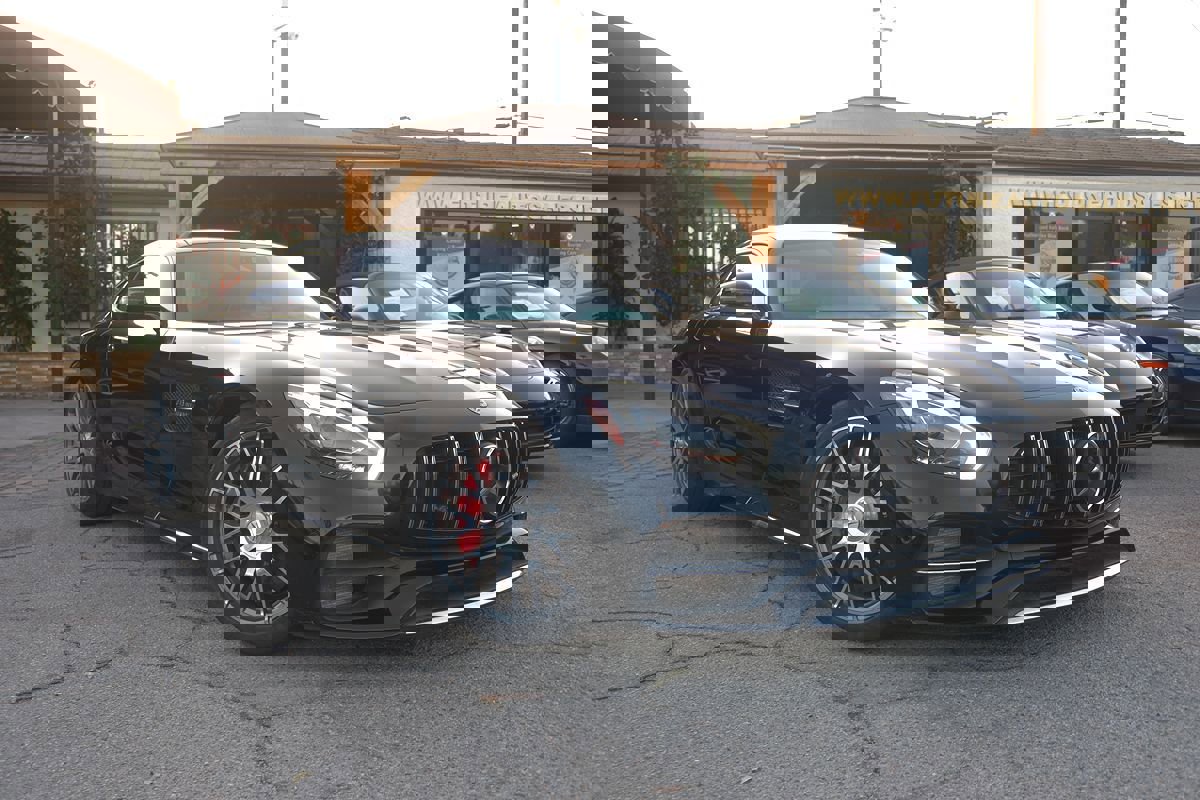 Used 2018 Mercedes-Benz AMG GT C image 3