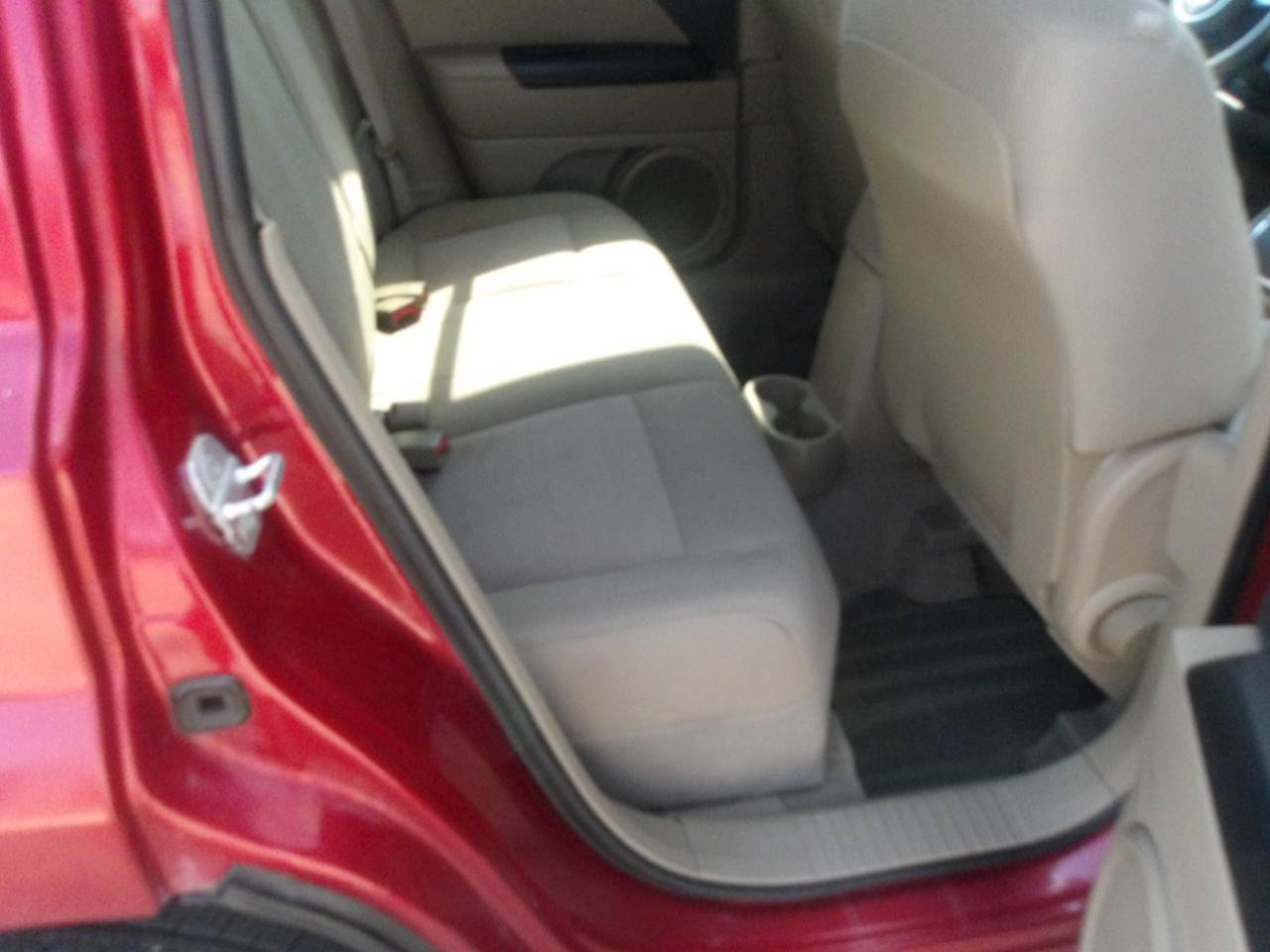 Used 2014 Jeep Patriot Latitude FWD image 8