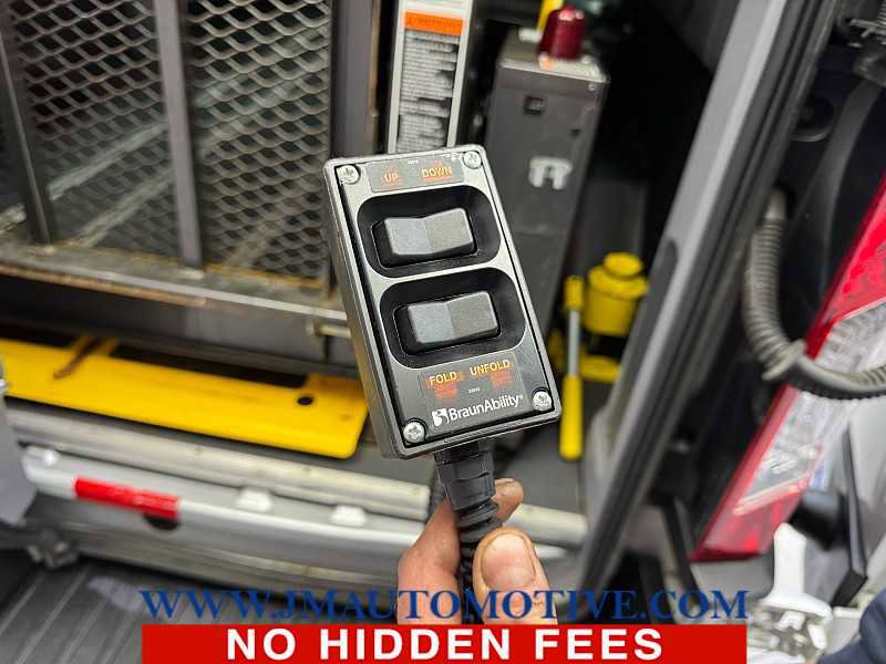 Used 2019 Ford Transit 350 XL RWD image 17