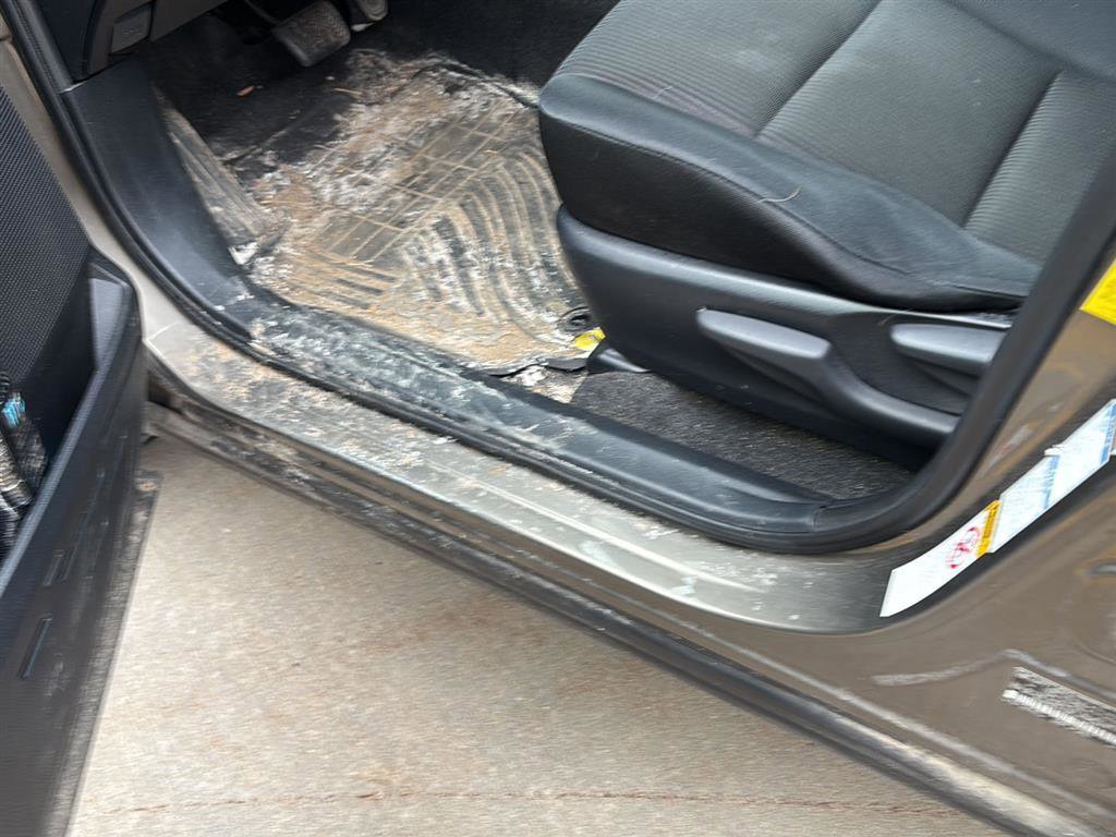 Used 2015 Toyota RAV4 LE image 21