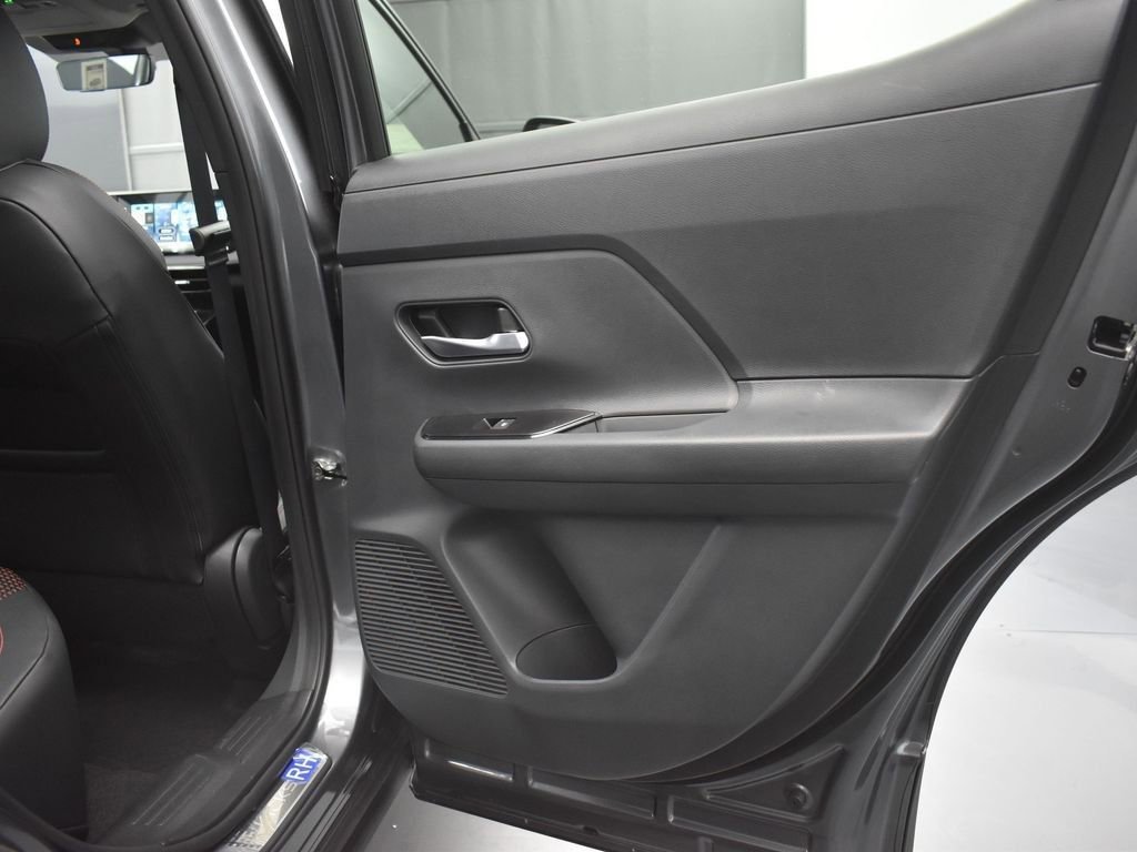 New 2026 Nissan Kicks SR w/ Illumination Package image 20