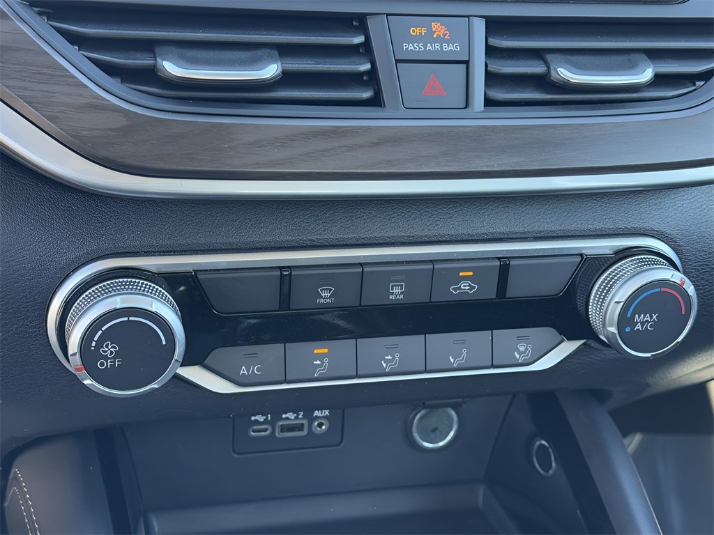 Used 2023 Nissan Altima 2.5 SV image 18