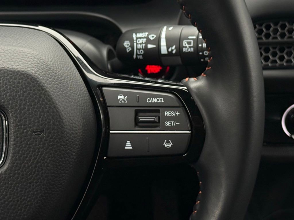 Used 2025 Honda HR-V Sport image 21
