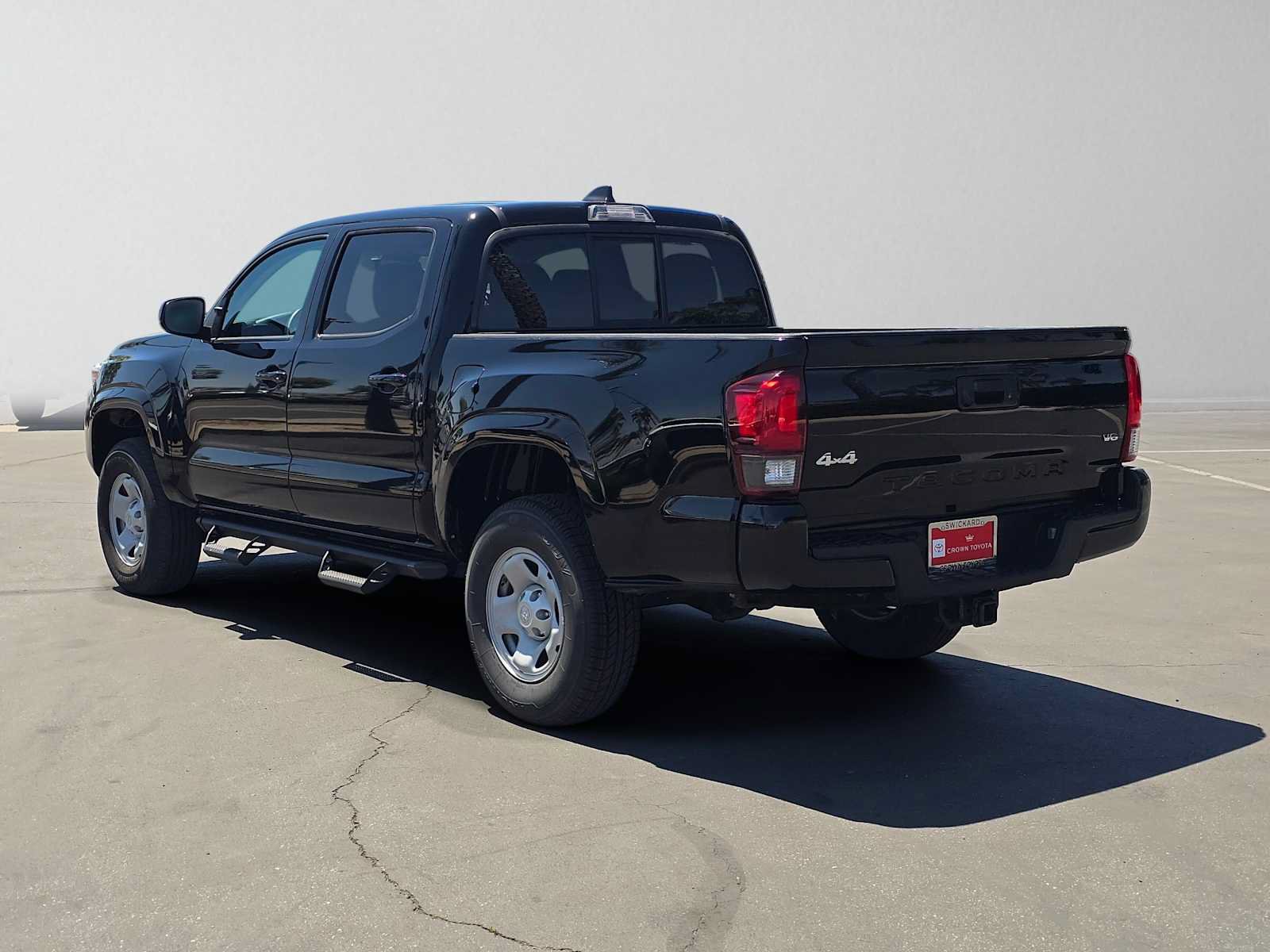 Used 2023 Toyota Tacoma SR AWD/4WD image 5