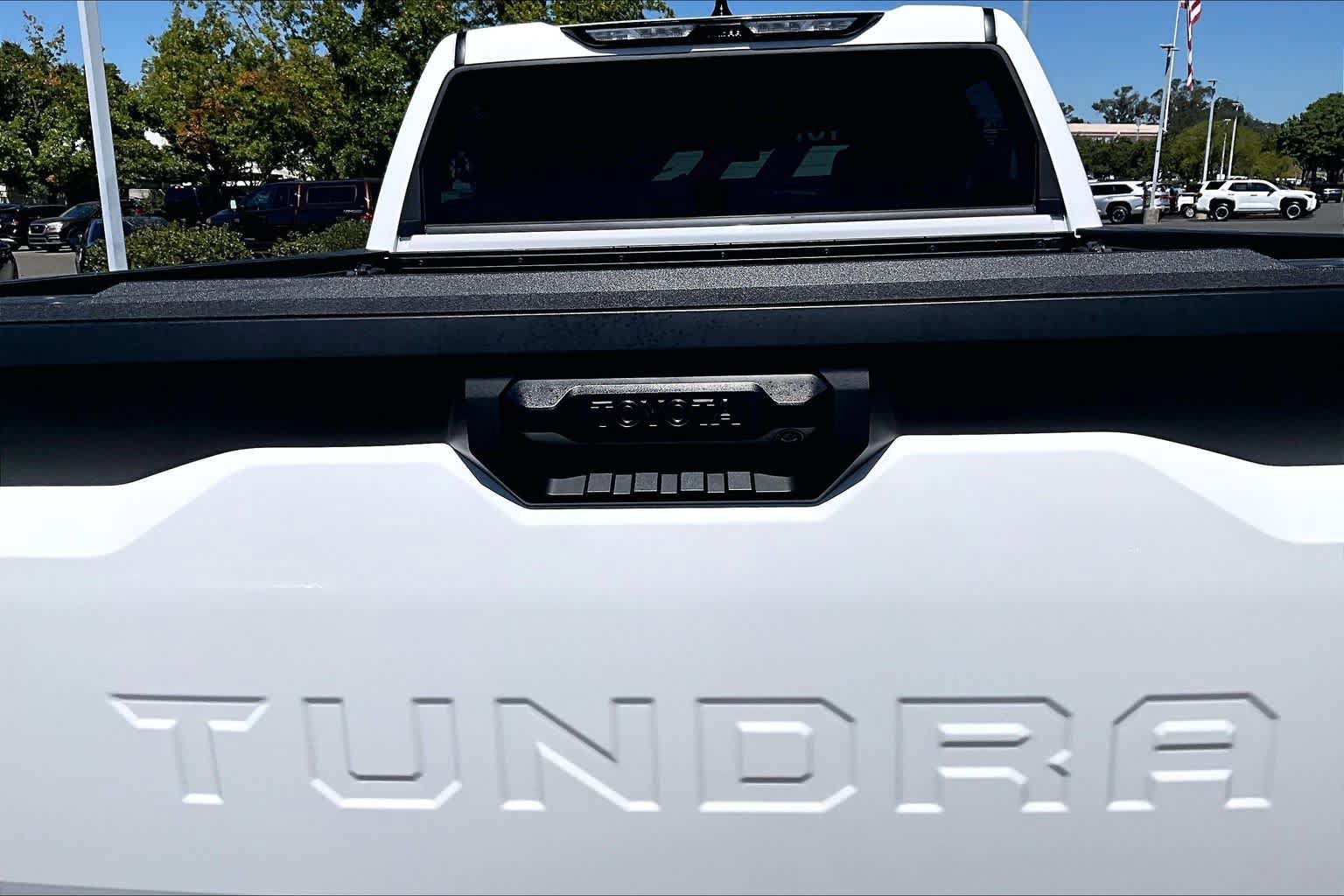 Used 2023 Toyota Tundra SR5 w/ SR5 Convenience Package AWD/4WD image 30
