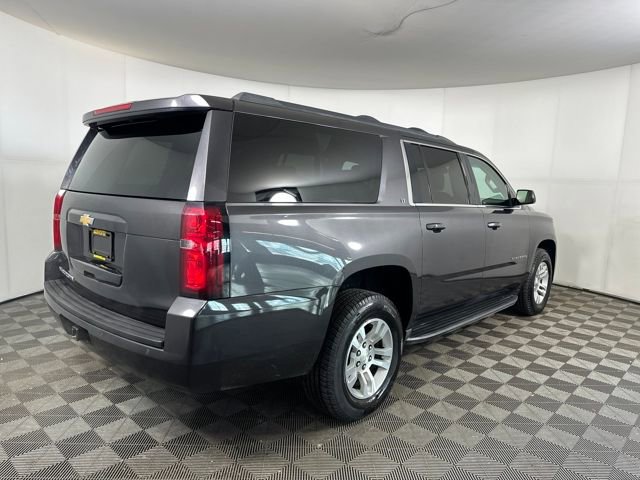 Used 2018 Chevrolet Suburban LT image 3