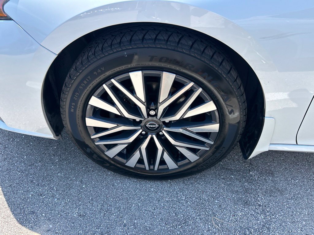 Certified 2024 Nissan Altima 2.5 SV w/ SV Premium Package FWD image 53
