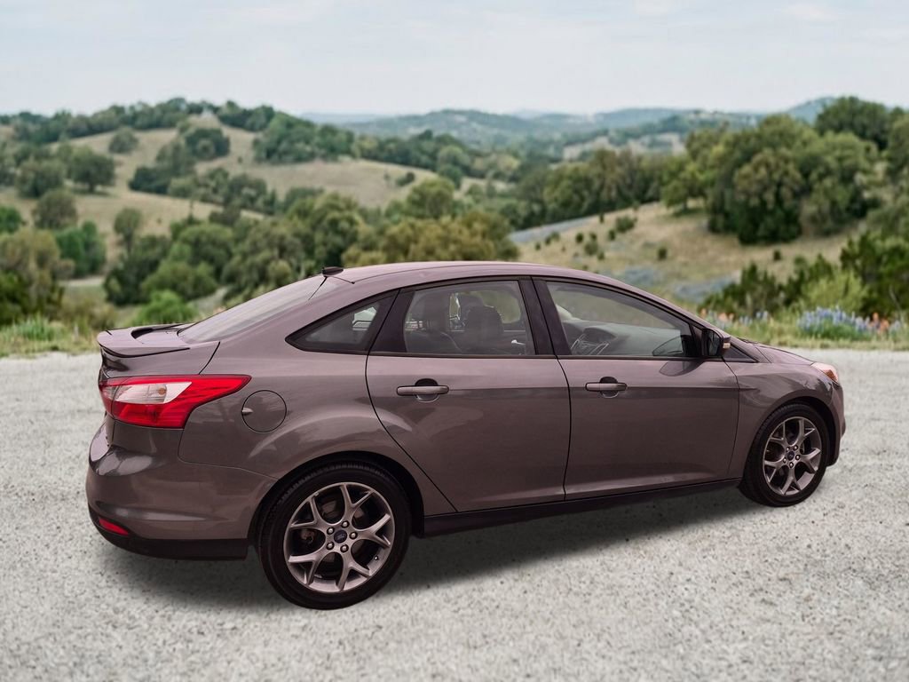 Used 2013 Ford Focus SE FWD image 11