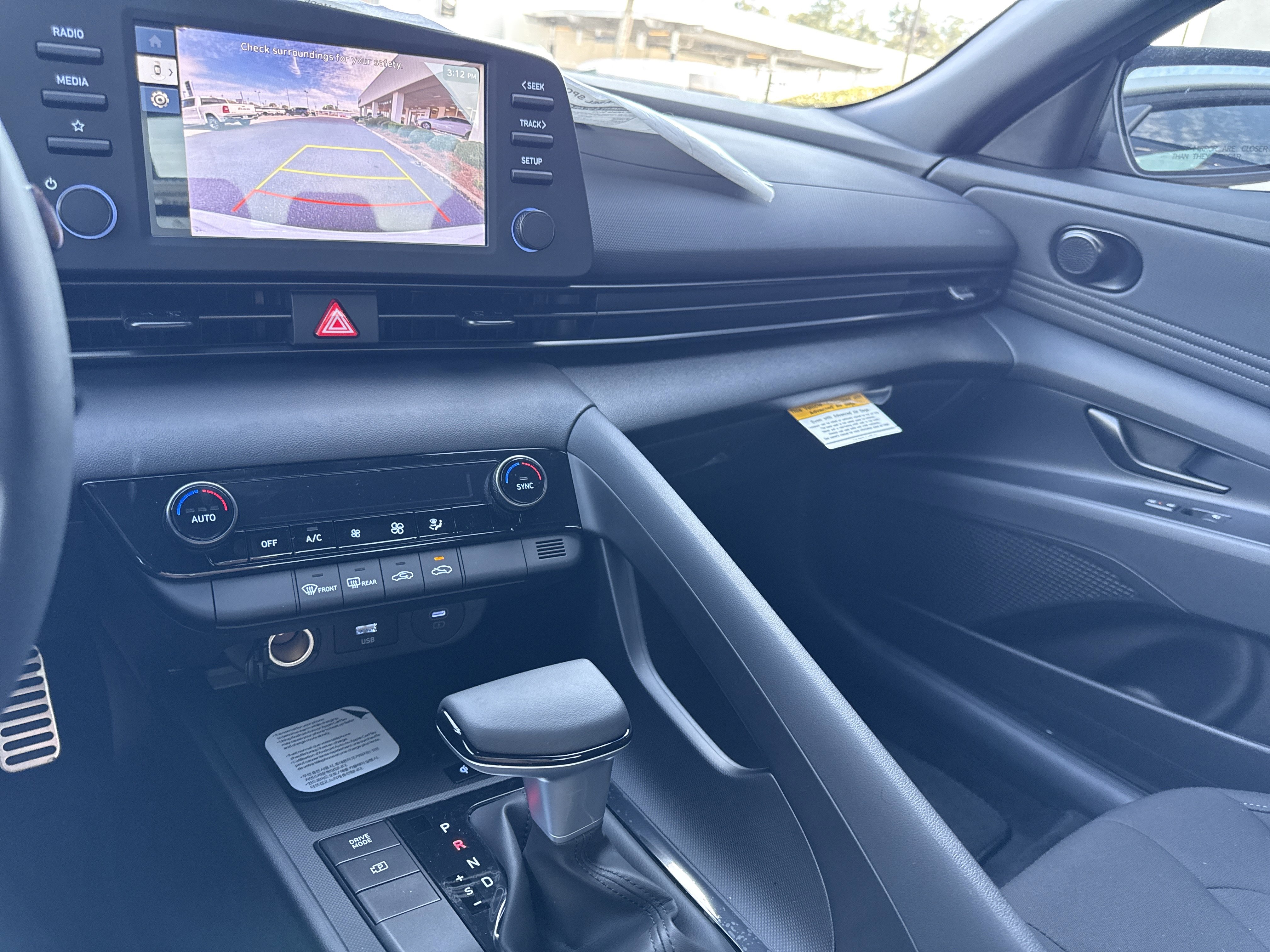 New 2026 Hyundai Elantra Sport image 9