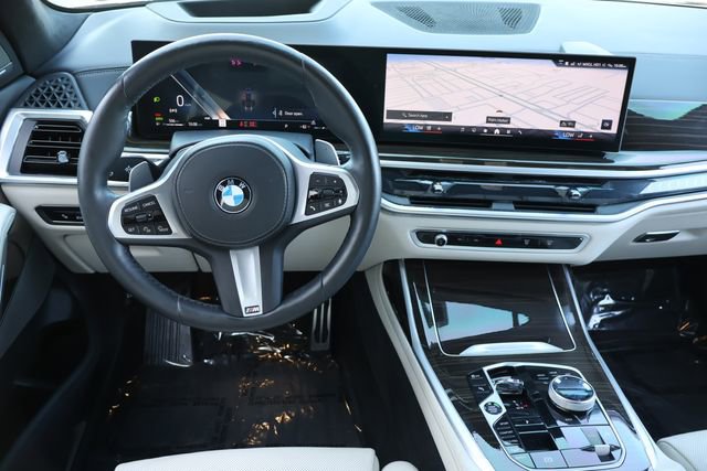 Used 2025 BMW X7 xDrive40i w/ Executive Package AWD/4WD image 17