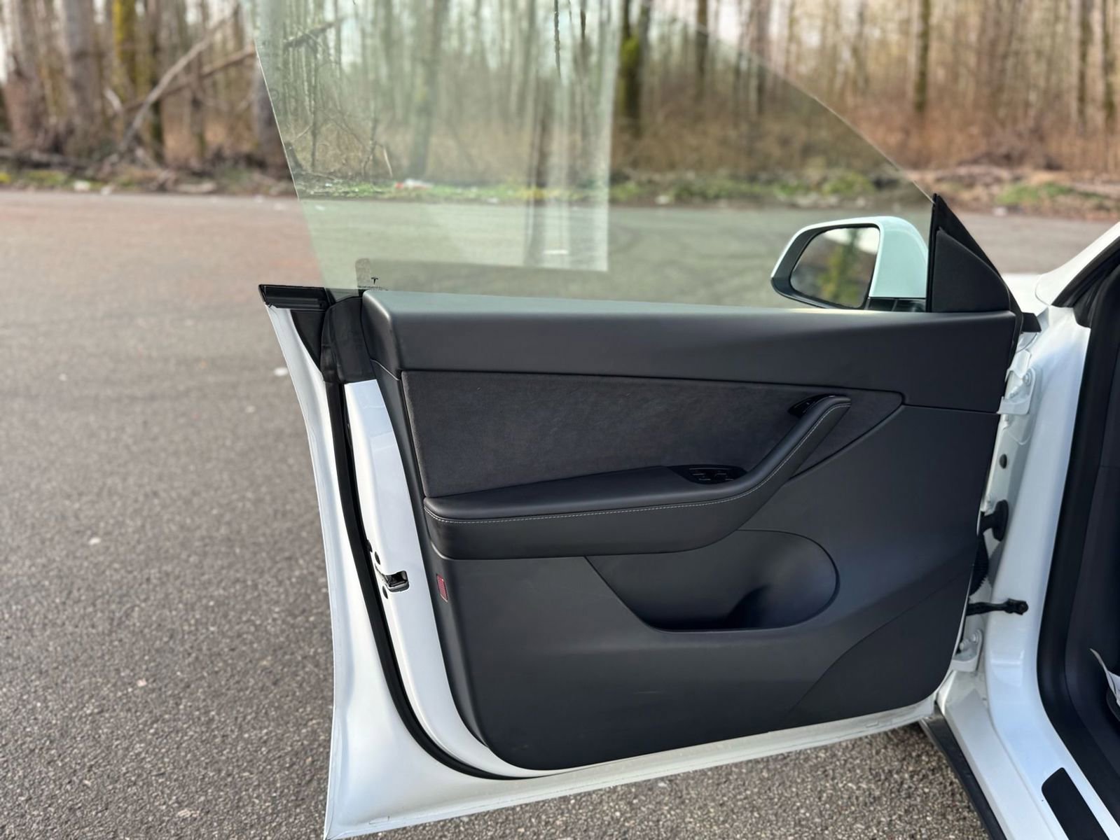 Used 2020 Tesla Model Y Long Range AWD/4WD image 28