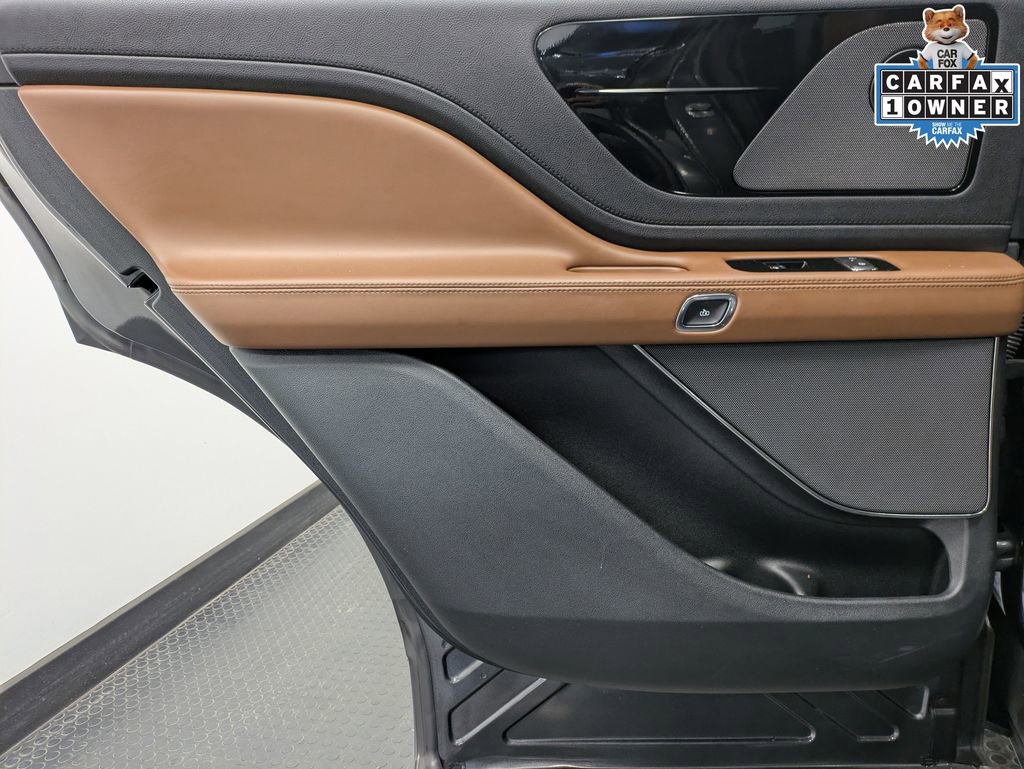 Used 2020 Lincoln Aviator Reserve w/ Equipment Group 201A image 21