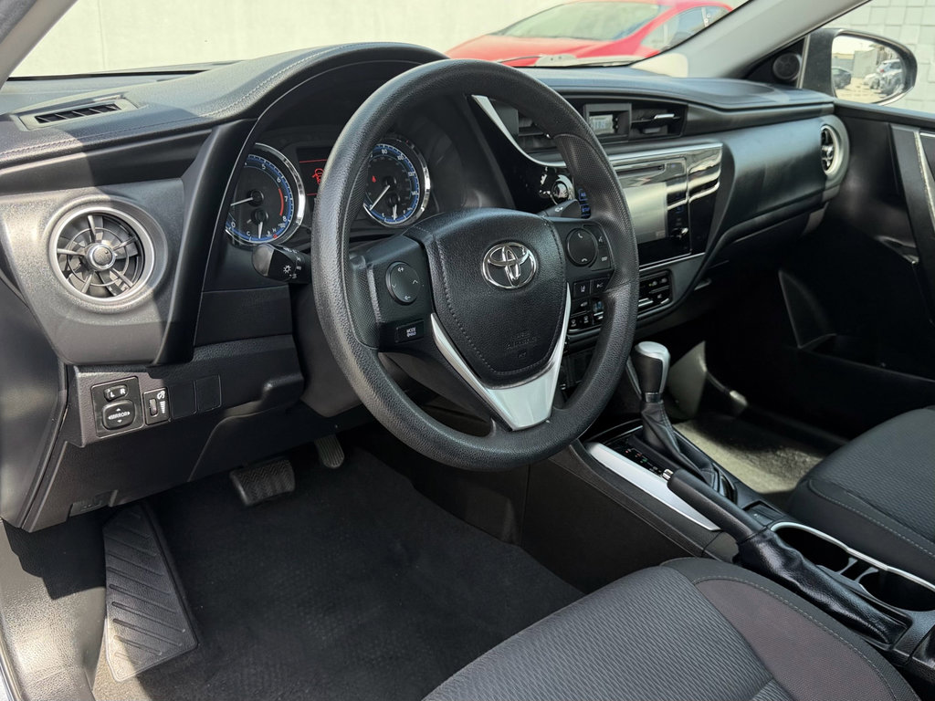 Used 2019 Toyota Corolla LE w/ Carpet Mat Package (TMS) image 27