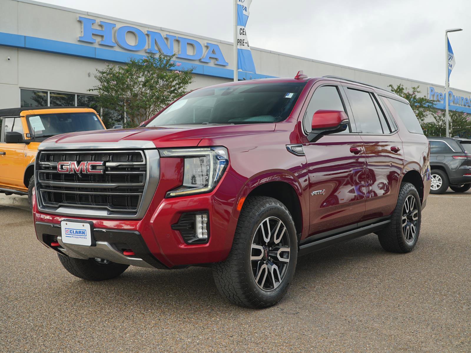 Used 2021 GMC Yukon AT4 w/ AT4 Premium Plus Package image 1