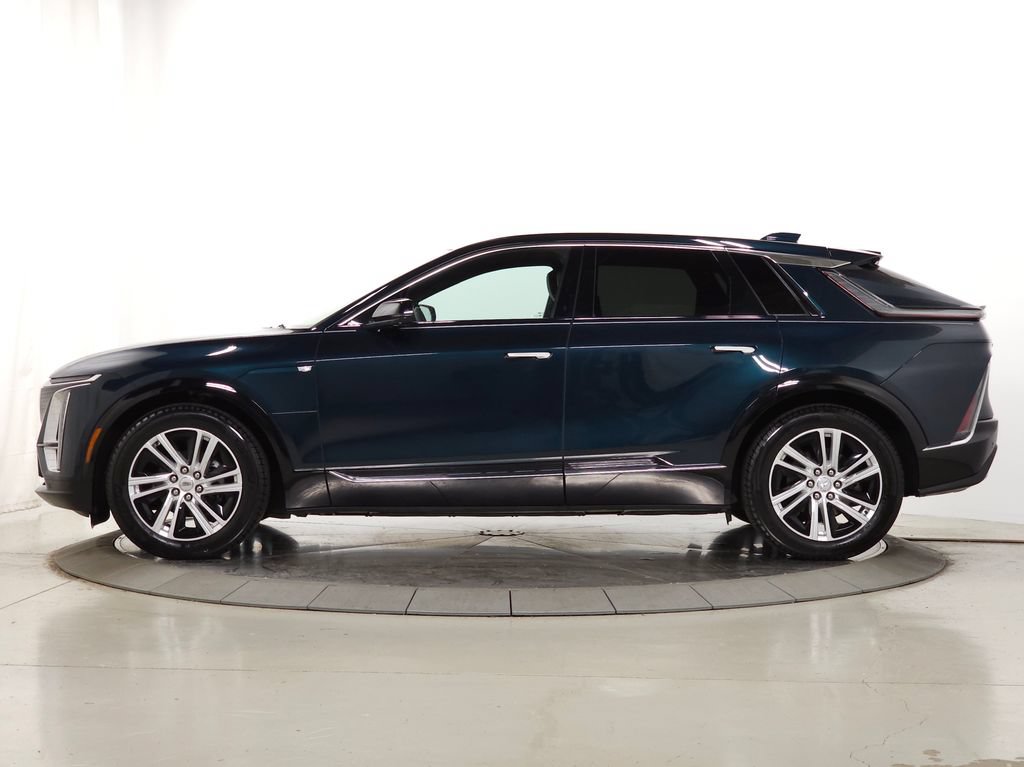 Certified 2024 Cadillac Lyriq Tech w/ Driver Assist Package AWD/4WD video 2