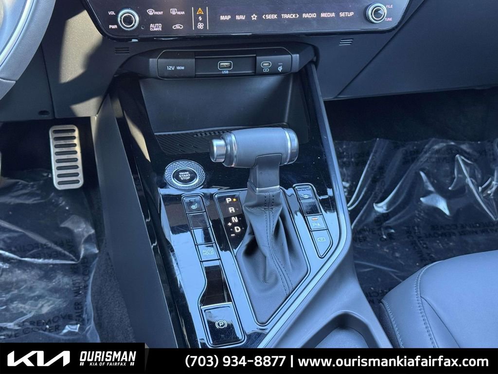Used 2023 Kia Niro EX Touring image 7