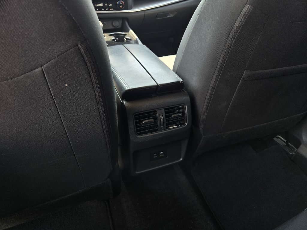 Certified 2023 Nissan Rogue SV FWD image 13