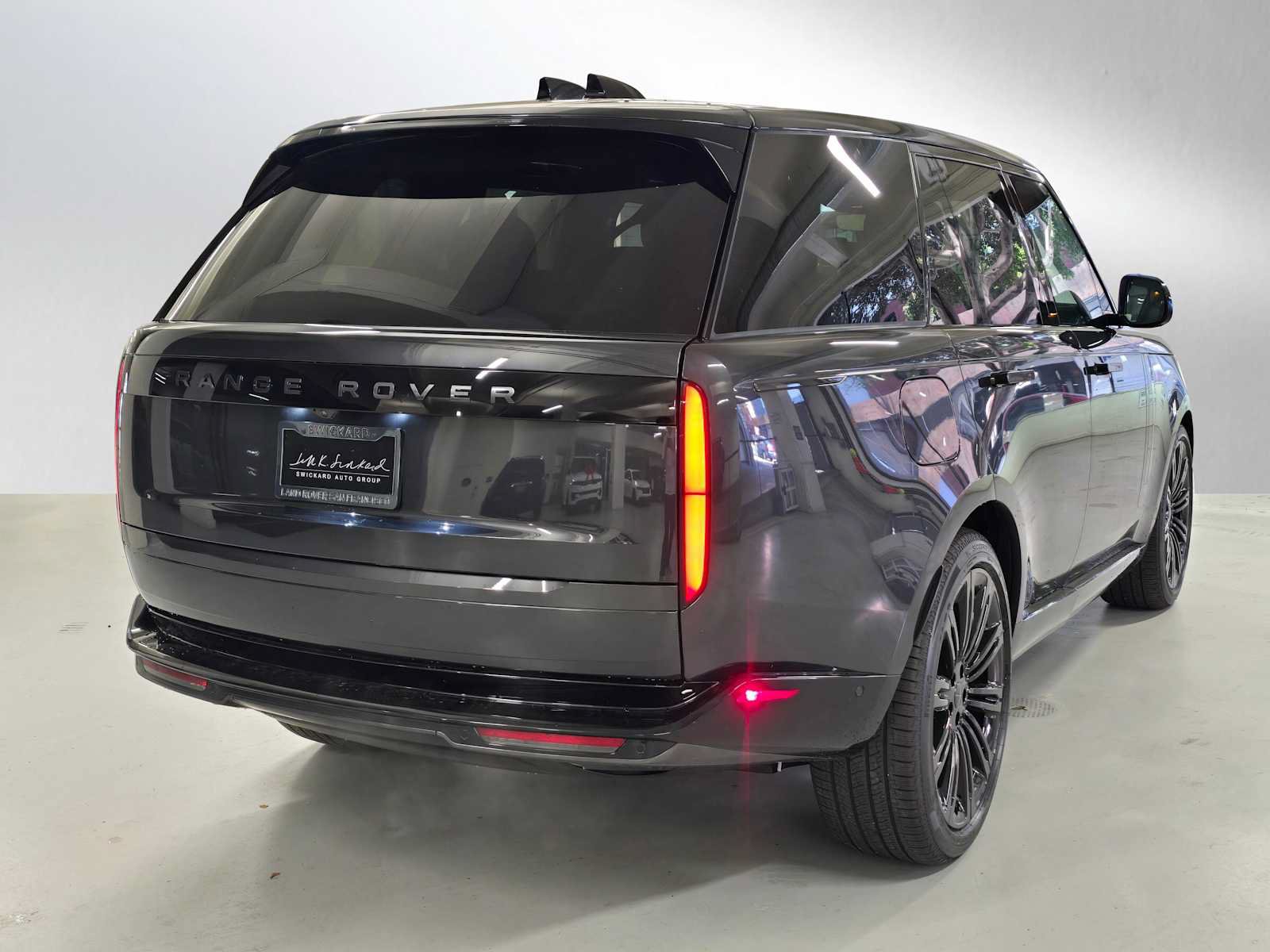 New 2026 Land Rover Range Rover SE AWD/4WD image 5