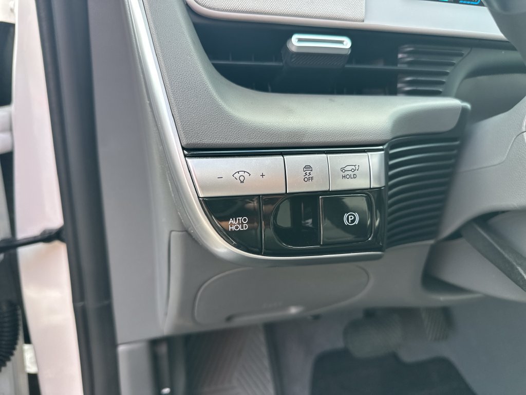 Used 2024 Hyundai Ioniq 5 SEL RWD image 26