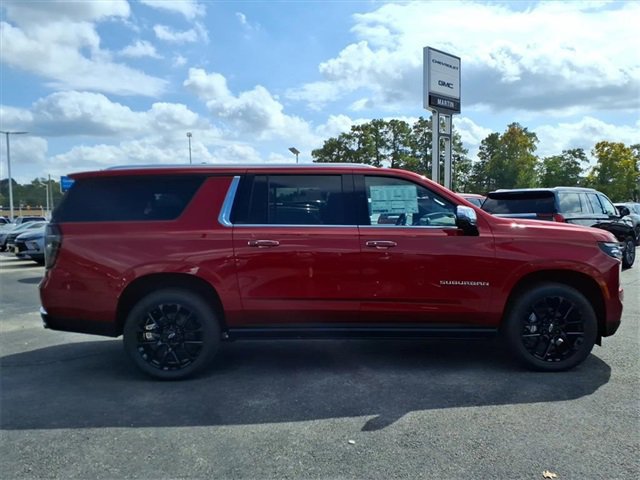 New 2026 Chevrolet Suburban Premier image 7