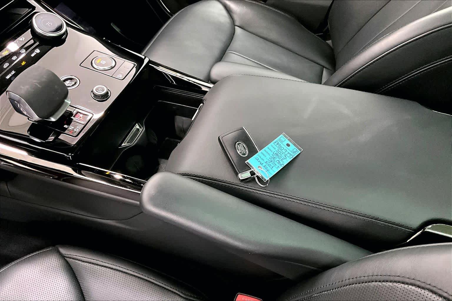 Used 2023 Land Rover Range Rover Sport SE image 15