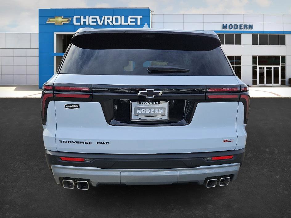 New 2026 Chevrolet Traverse Z71 w/ Enhanced Driving Package AWD/4WD image 4