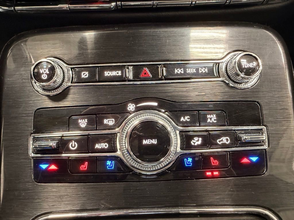 Used 2023 Lincoln Nautilus Reserve AWD/4WD image 35