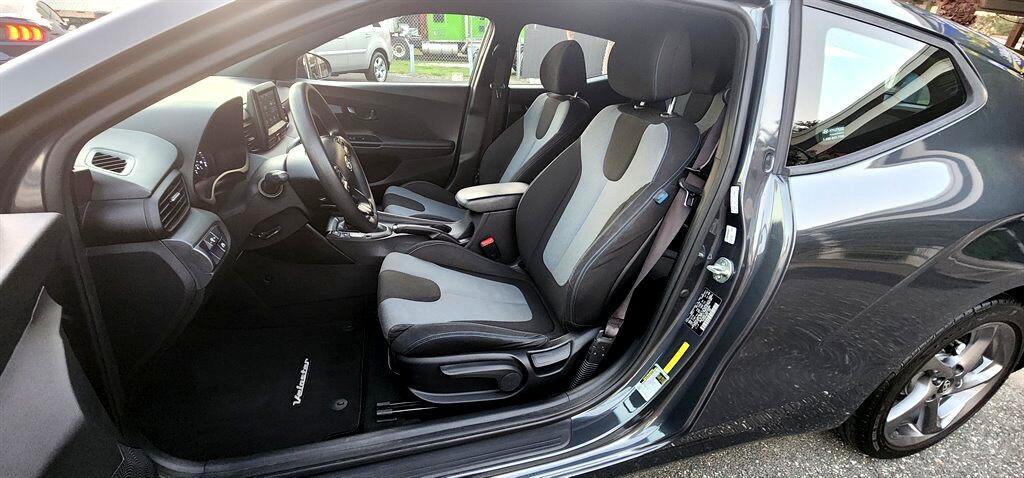 Used 2019 Hyundai Veloster 2.0 image 21