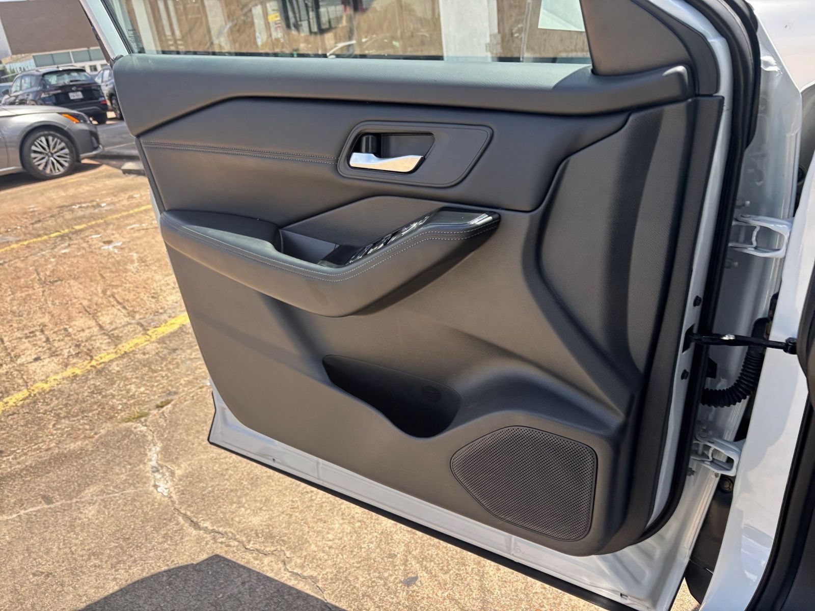 Used 2026 Nissan Rogue SL FWD image 18