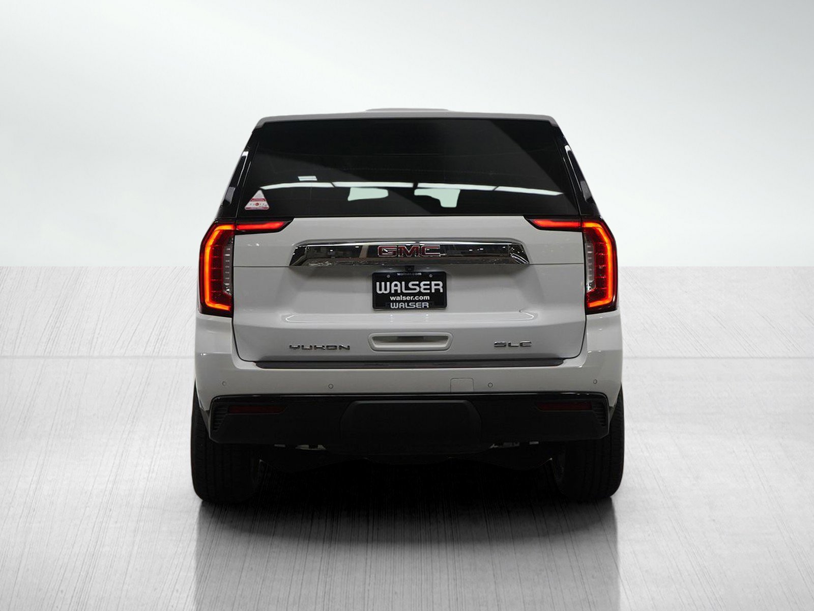 Used 2024 GMC Yukon SLE image 4