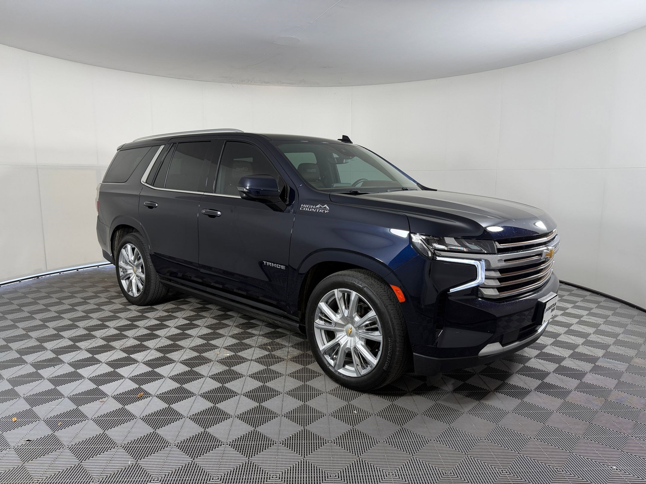 Used 2023 Chevrolet Tahoe High Country RWD image 7